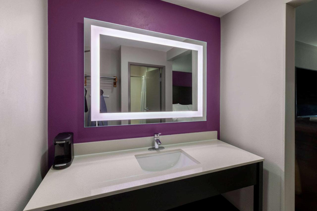Hotel La Quinta By Wyndham Nw Brookhollow